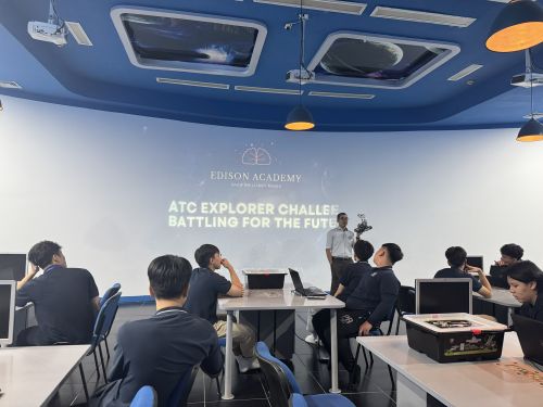 Chương Trình Robot & AI Câu lạc bộ và Hướng nghiệp cho Học sinh THCS - THPT